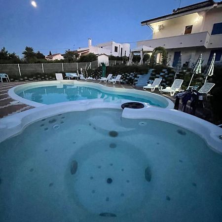 B&B Villa Alma San Costanzo Buitenkant foto