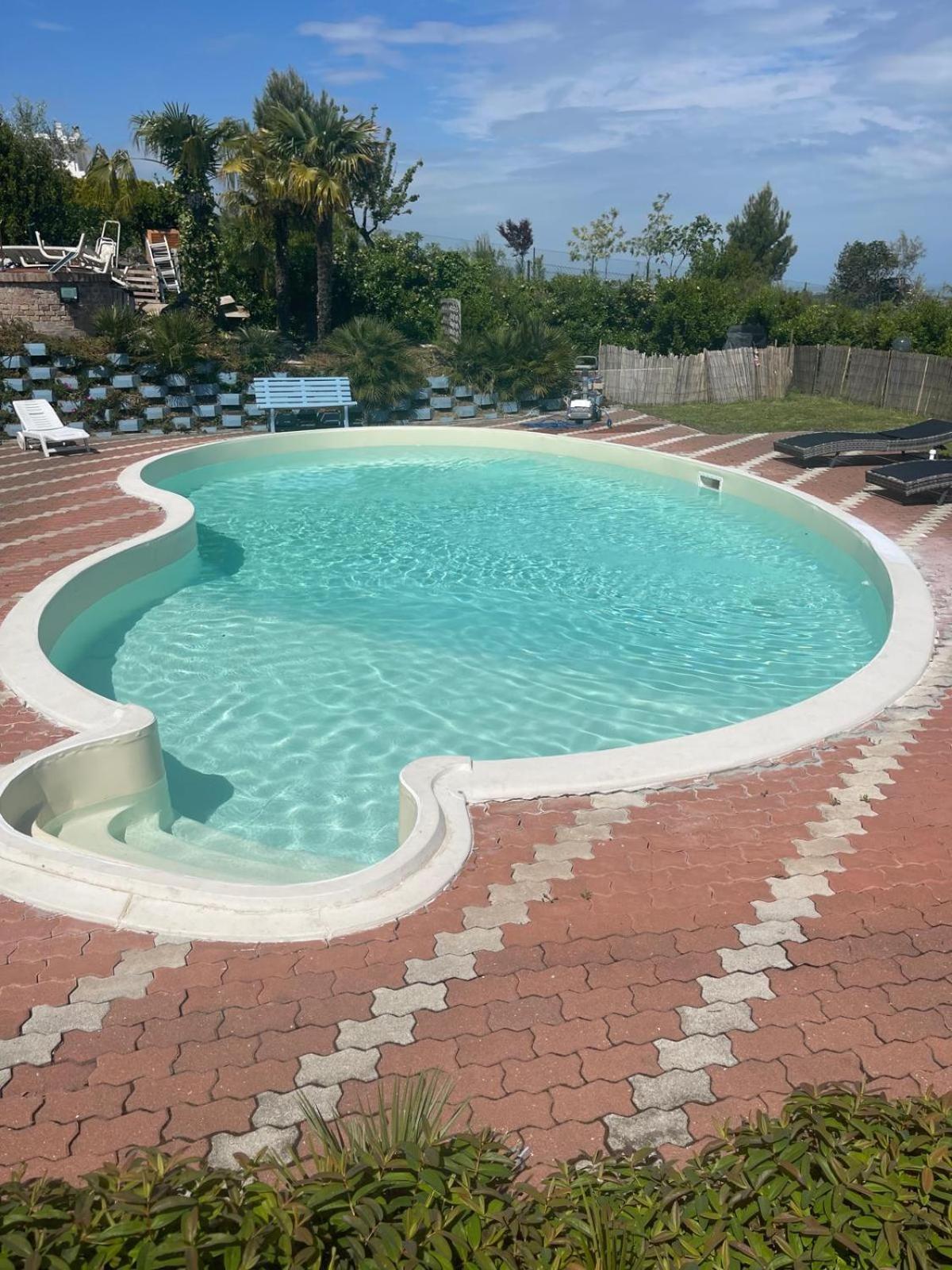B&B Villa Alma San Costanzo Buitenkant foto