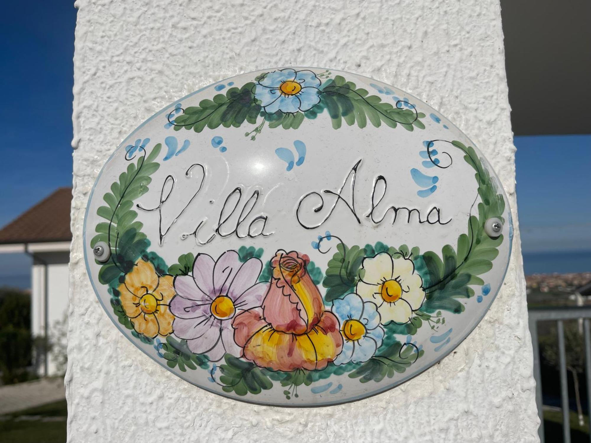 B&B Villa Alma San Costanzo Buitenkant foto