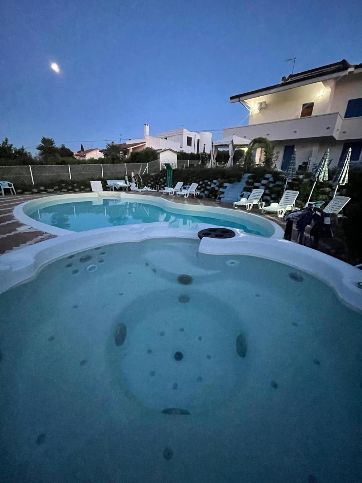 B&B Villa Alma San Costanzo Buitenkant foto